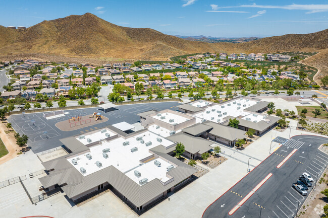 Herk Bouris Elementary is located next to a hillside neighborhood in Lake Elsinore.