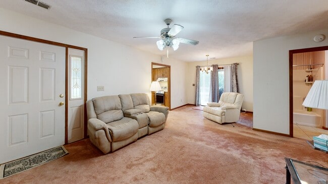 512 2nd Ave S, North Myrtle Beach, SC 29582 - photo 2