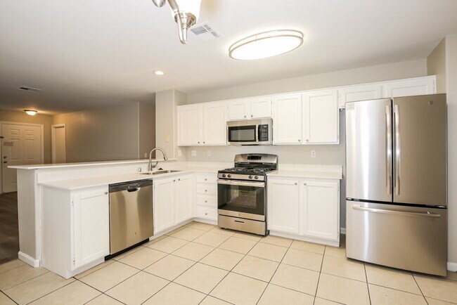 7933 Odysseus Ave, Las Vegas, NV 89131 - photo 7