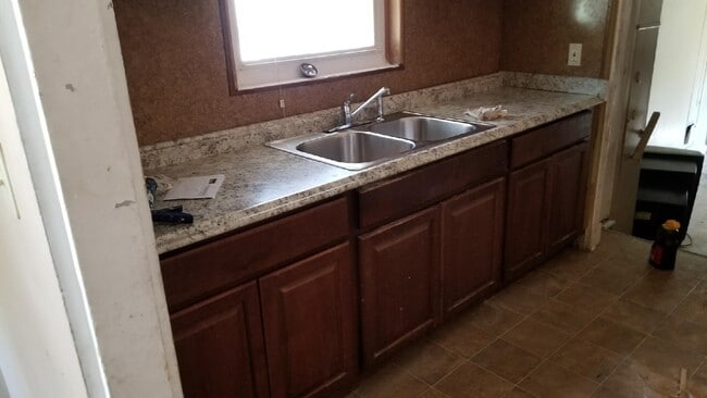 18612 Blackmoor St, Detroit, MI 48234 - photo 4