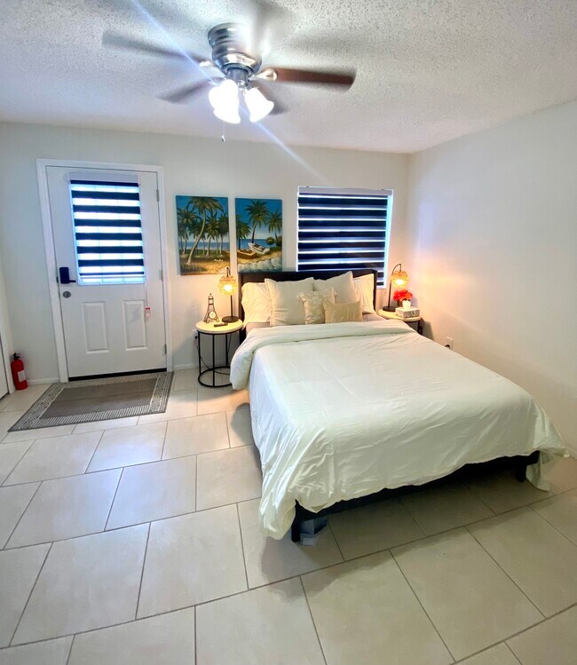 8453 Mattituck Cir, Orlando, FL 32829 - photo 4