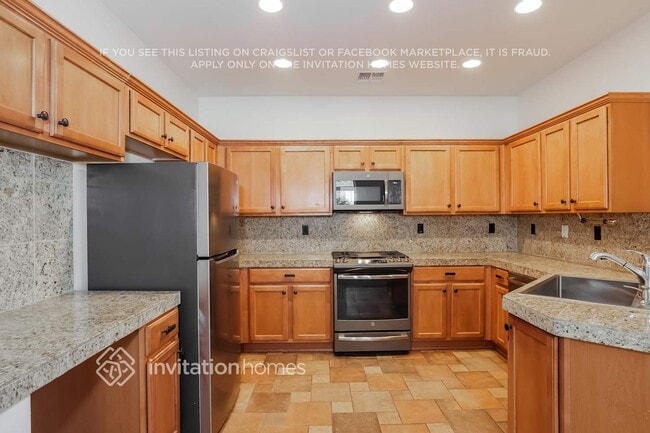 39137 N Parker Ln, Phoenix, AZ 85086 - photo 6