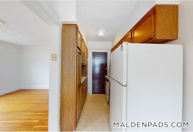120 Summer St unit 2, Malden, MA 02148 - photo 5