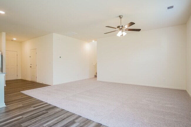 216 Babbling Brk Dr, Clayton, NC 27520 - photo 4