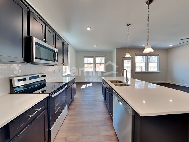 5242 Blue Mountain Dr, Auburn, GA 30011 - photo 3