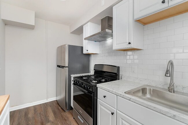 1607 Asmann Ave unit 20, Cincinnati, OH 45229 - photo 7