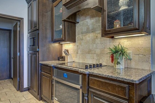 7705 Harold Dr, Yukon, OK 73099 - photo 5