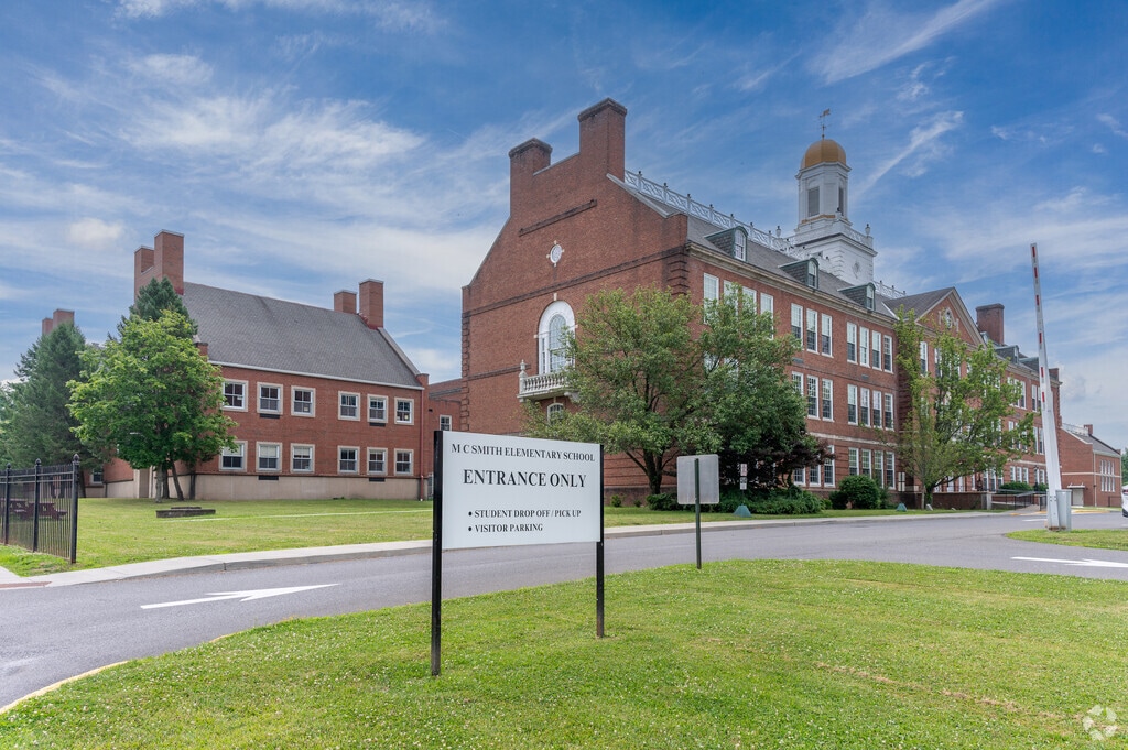 Montgomery C. Smith Elementary School is a public pre-K & elementary school in Hudson NY.