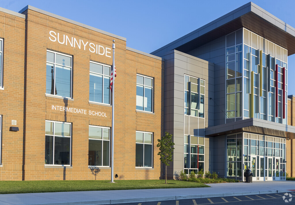 Sunnyside Elementary School in  Berkeley has a new campus that delights students and teachers.