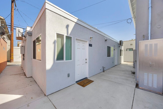 2210 Pine Ave unit 2211 Pine Ave, Long Beach, CA 90806 - photo 3