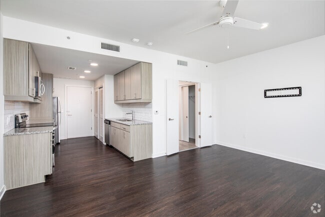 Lakeview Green, Birmingham, AL 35233 - photo 3