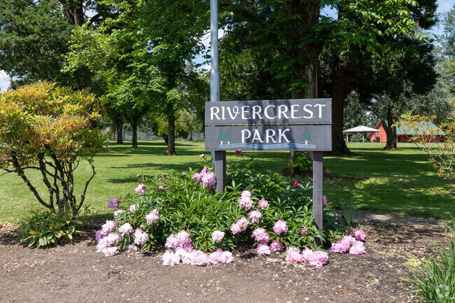 Rivercrest park on Park Road provides a variety of recreation options for folks in Rivercrest.