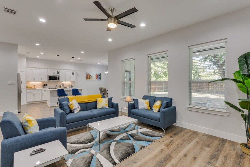 4120 Tram Dr unit ID1019501P, Dallas, TX 75212 - photo 1