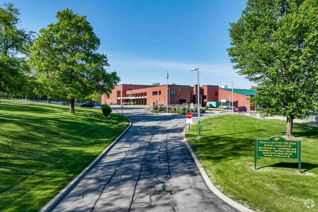Highschool students in Curtisville attend Deer Lakes High School