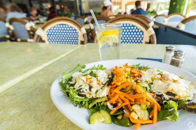 Enjoy an amazing kosher lunch at the Grand Café in Dania Beach.