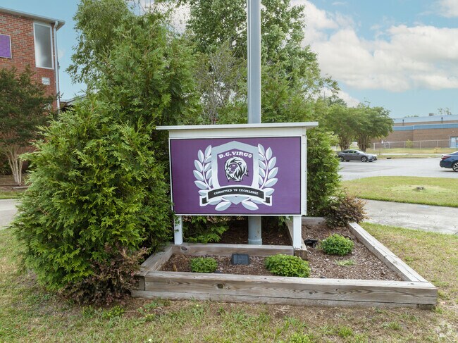 There are 8 equivalent full-time teachers at D C Virgo Preparatory Academy.