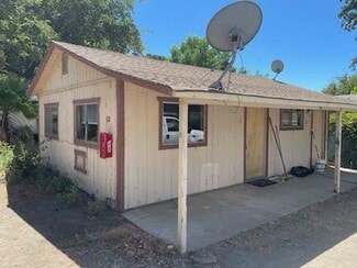 5725 Old Hwy 53 Unit 17 Cottage (former sp # 12, Park Owned), Clearlake, CA 95422