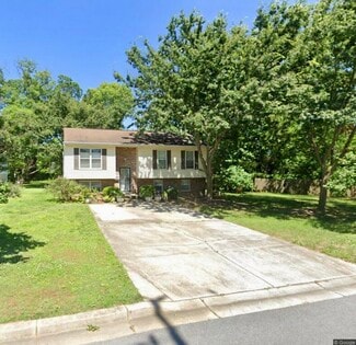 5801 Harrison Ave, Riverdale Park, MD 20737
