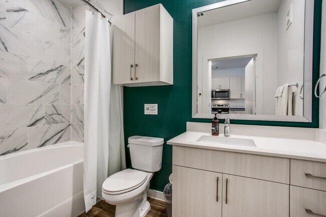2425 E Riverside Dr unit ID1240264P, Austin, TX 78741 - photo 6