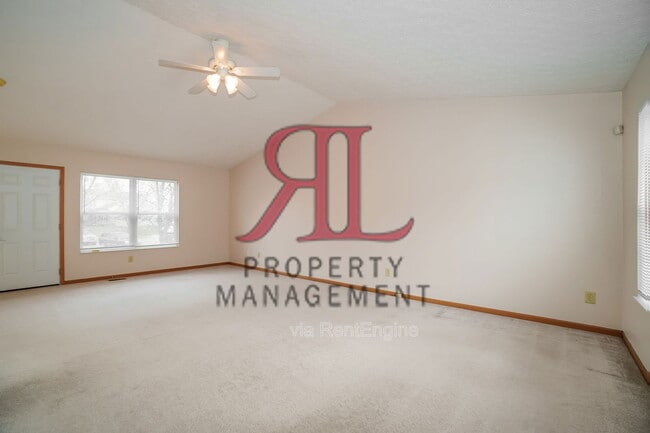 3180 Omega Dr, Columbus, OH 43231 - photo 6