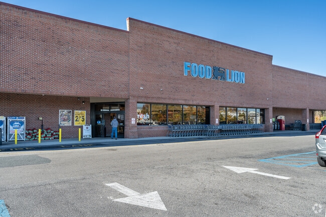 Stop by Food Lion for all of your grocery needs within N. Currituck.