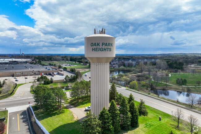 There are over 4,700 residents in Oak Park Heights, MN.