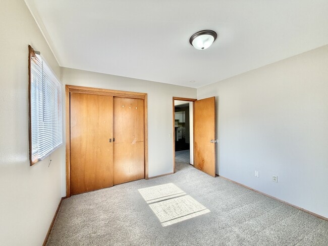 2505 Calypso Rd unit 8, Madison, WI 53704 - photo 3