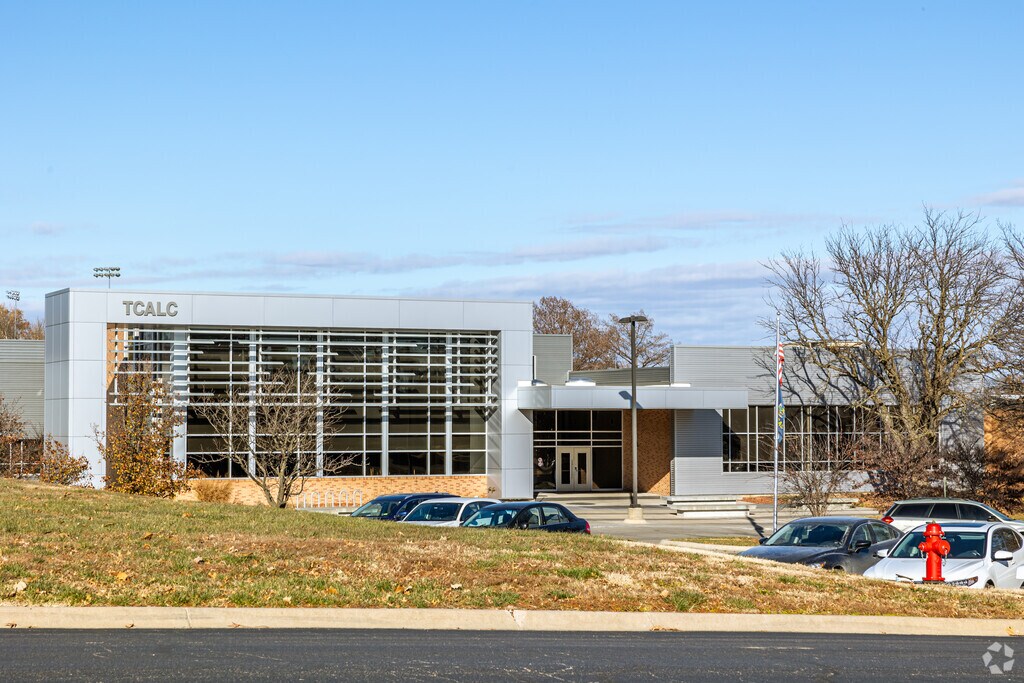 Capital City School is a Topeka Public High School.