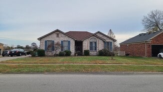406 Old Towne Rd, Louisville, KY 40214
