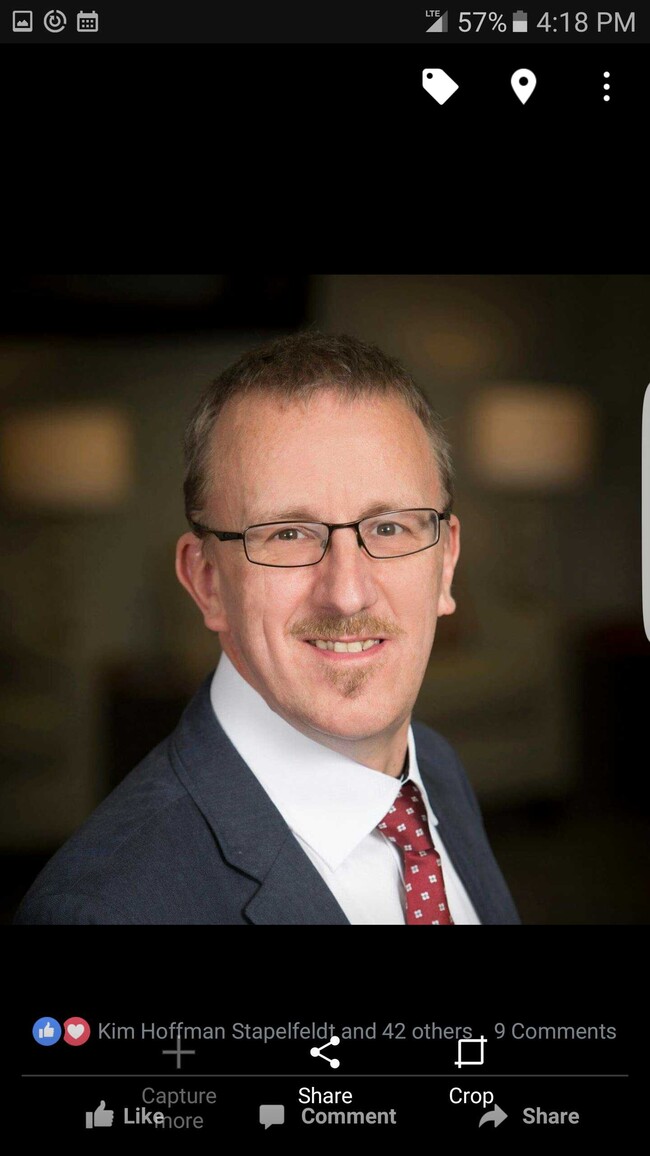 Agent Photo