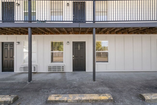 1 - The Grove on Berry, Springdale, AR 72764 - photo 7