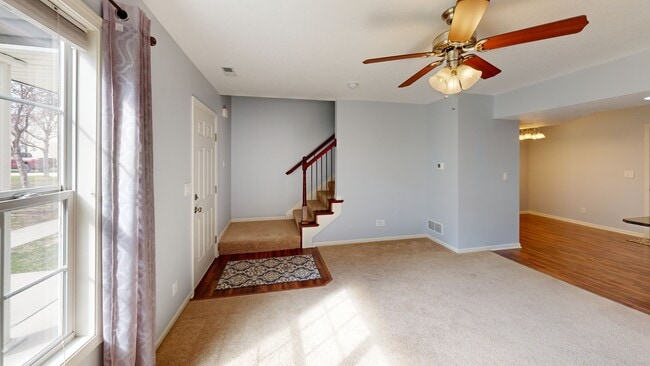 9045 Greenspire Dr unit 112, West Des Moines, IA 50266 - photo 2