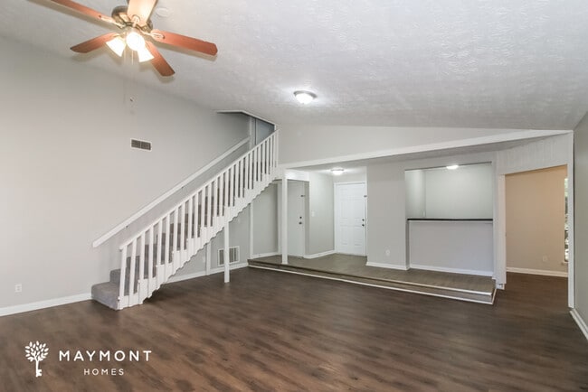 2472 Hewatt Rd, Snellville, GA 30039 - photo 5