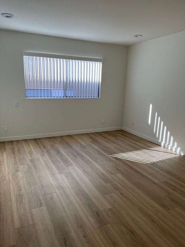 5400 Newcastle Ave unit 68, Encino, CA 91316 - photo 6