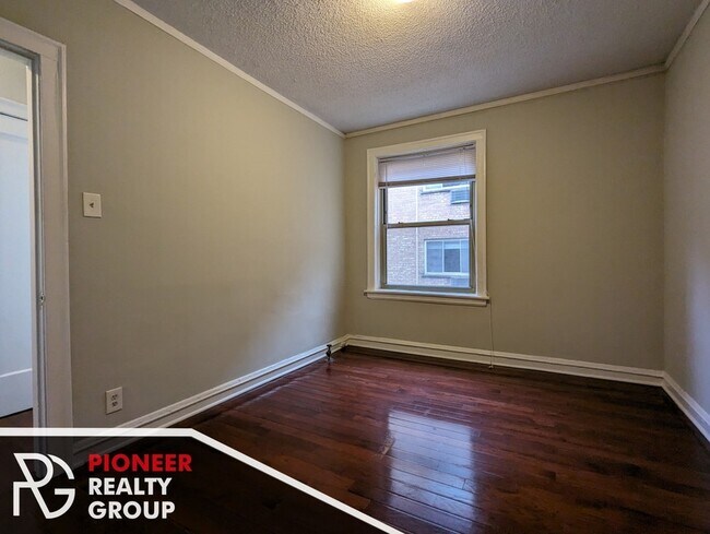 544 W Surf St unit 2, Chicago, IL 60657 - photo 6