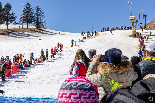 The Slush Cup brings a large crowd each winter and is a close drive from Sunrise Ridge.