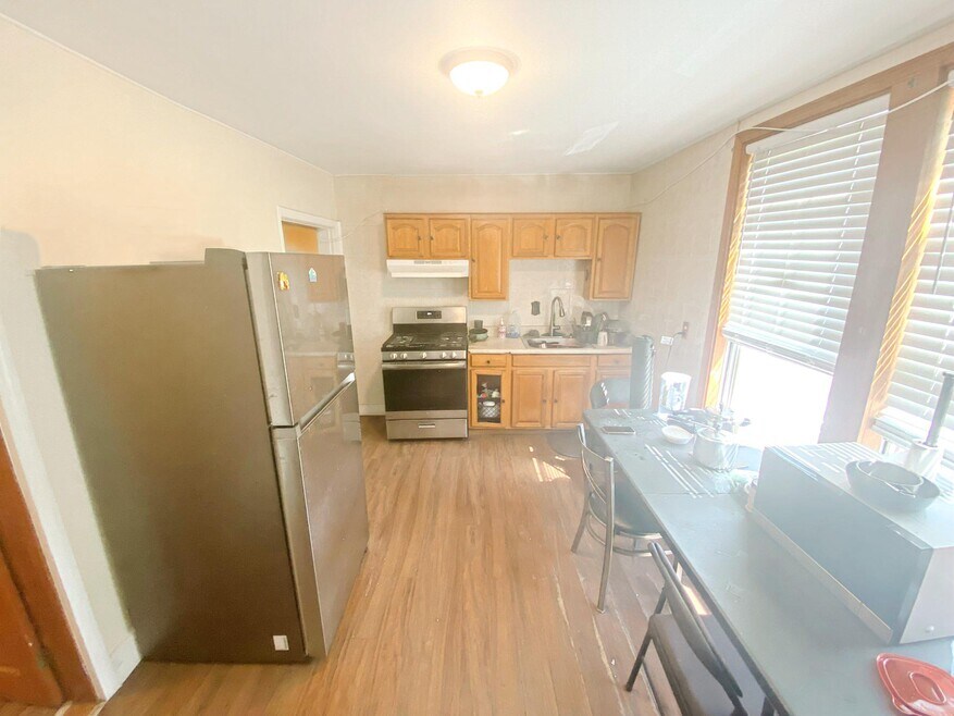 738 Parker St unit 3, Boston, MA 02120 - photo 1