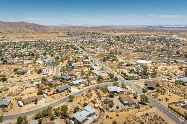 Aerial view of the variety of homes of found in the Joshua Tree neighborhood.