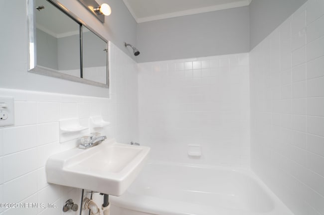 1212 Kennerly Rd, Jacksonville, FL 32216 - photo 7