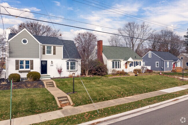 A variety of home styles can be found in North Canton.