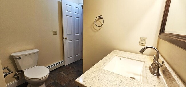 51 N Champlain St unit 5, Burlington, VT 05401 - photo 5