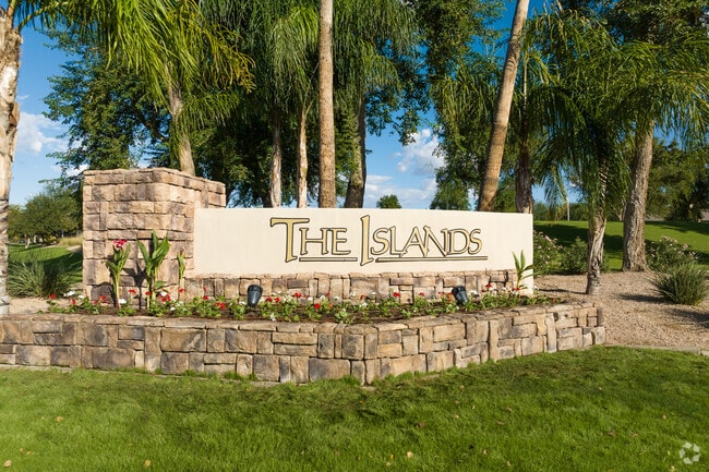 The Islands is a truly unique neighborhood in the heart of the Sonoran Desert.