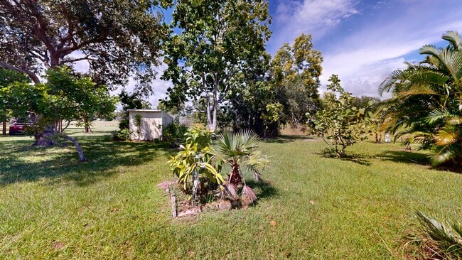 2050 SE West Dunbrooke Cir, Port Saint Lucie, FL 34952 - photo 2