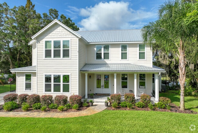 Remodeled two-story ranch-style homes have become popular in Winnemissett Park.