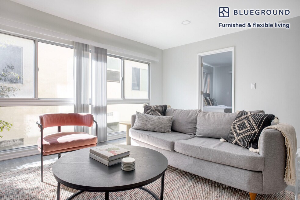 170 N Crescent Dr unit FL2-ID1032, Beverly Hills, CA 90210 - photo 1