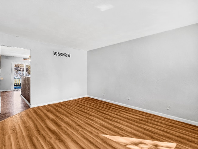 104 Britanna Dr, Swansea, IL 62226 - photo 5