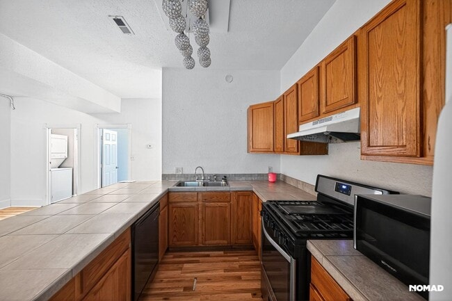 2500 Eaton St, Edgewater, CO 80214 - photo 3