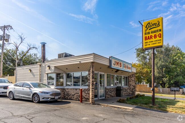 Drive-thru BBQ at Jim's Rib Haven is a favorite in Druid Hill.