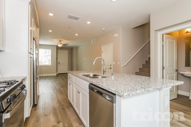 817 Chisel Ville Ln, Lincoln, CA 95648 - photo 6