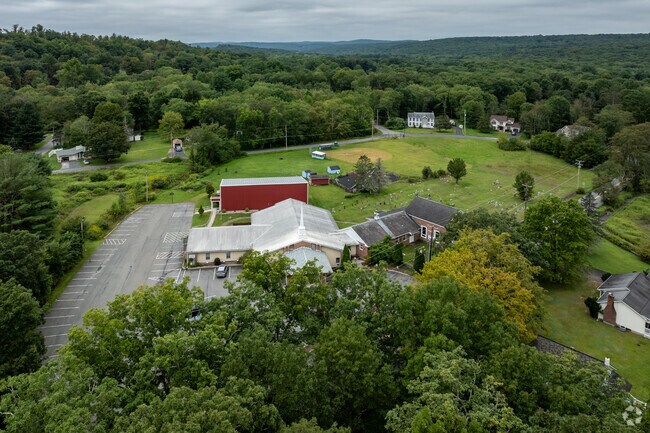 Bookish kids love the learning environment at St. Paul's Lutheran School, Lake Valhalla, PA.